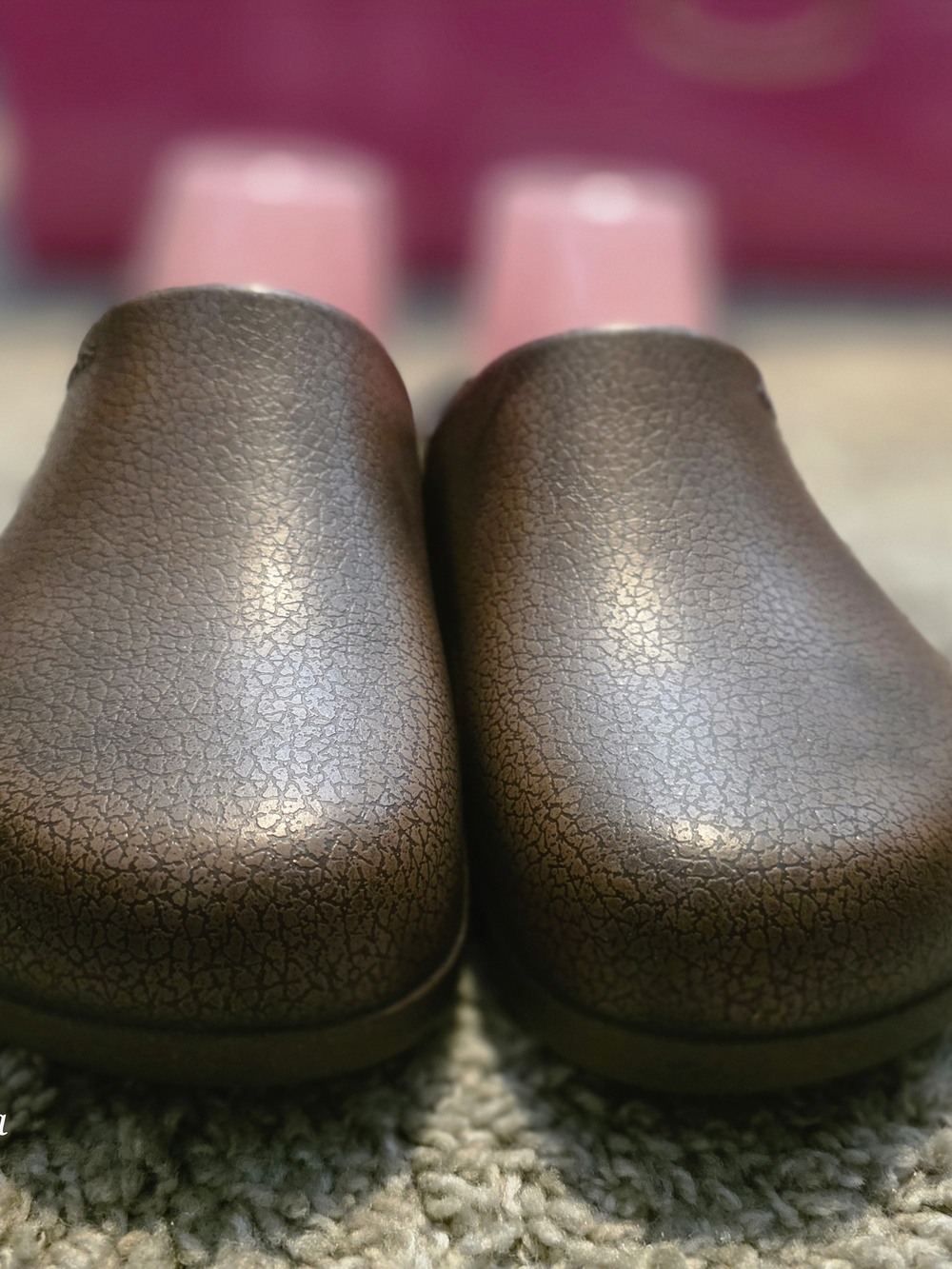 CROCS Metallic Brown Textured Clog Mules
